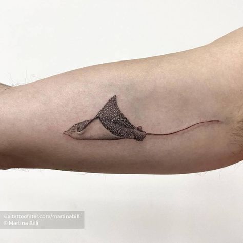 Manta Ray Tattoo, Stingray Tattoo, Baby Ray, Ray Tattoo, Mushroom Tattoos, Ocean Tattoos, Nautical Tattoo, Shark Tattoos, Cute Tiny Tattoos