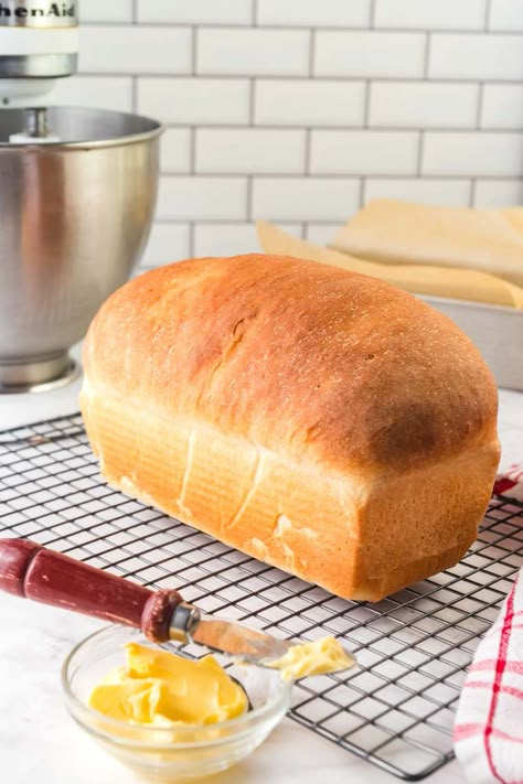 Loaf Bread Recipes Sandwiches, Easy One Loaf Bread Recipe, Homemade Bread Stand Mixer, Single Loaf Sandwich Bread, Bread Recipes One Loaf, Mixer Bread Recipes Kitchenaid, Stand Mixer Sandwich Bread, Bread Using Stand Mixer, Bread Recipes Using Kitchenaid Mixer