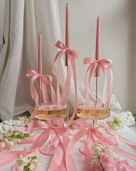 Sunday mood 🎀 Pink Coquette Party Theme, Pink Coquette Birthday Party, Coquette Decoration Birthday, Pink Coquette Birthday Decorations, Pink Coquette Birthday, Pink Recipes, Xmas Brunch, Coquette Birthday, Christmas Rooms