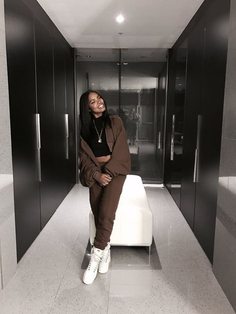 ♕⁶Pinterest @Jr.Rodgers ✨ Ryan Destiny Outfits, Ryan Destiny Style, Ryan Destiny, Womens Fashion Inspiration, Womens Fashion Edgy, Mode Inspiration, Looks Vintage, Womens Fashion Trends, Fashion Killa