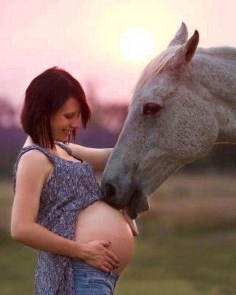 Is this weird Funny Maternity Photos, Mom Belly, Happy Pregnancy, Amazon Black Friday, Horse Diy, Strange Photos, Holding Baby, Pregnancy Humor, Horse Life