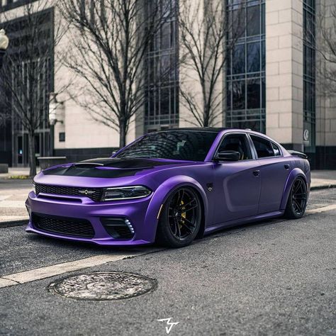 #SideshotSaturday Dodge Charger R/T Custom Widebody. 📷: @zj.me 🚘: @bluefacehemi www.dodge.com⁣ ⁣ #Dodge #Mopar #Hellcat #HEMI... Luxury Car Photos, Gta Cars, Dodge Charger Hellcat, Dodge Challenger Hellcat, Charger Srt Hellcat, Dodge Srt, Challenger Srt Hellcat, Dodge Challenger Srt Hellcat, Dodge Charger Srt