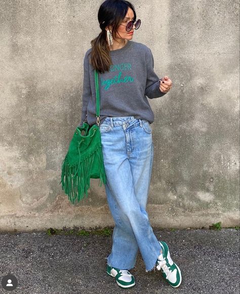 Nike Jordan Outfit, Trans Fashion, Samba Outfit, Outfits Jeans, Sneakers Street Style, Business Casual Outfits For Women, Pantalon Large, Mode Inspo, Sporty Look