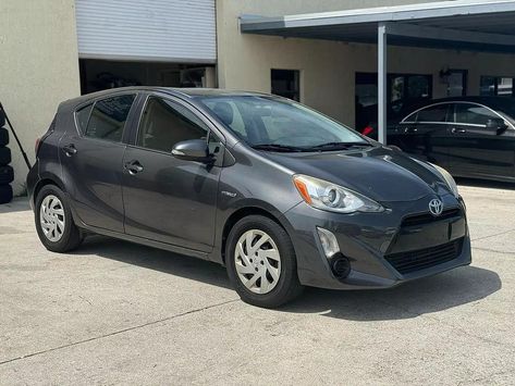 Toyota Prius 2015, Light Side, Gray Interior, Sarasota Fl, Toyota Prius, Keyless Entry, Car Maintenance, Running Lights, Fuel Efficient