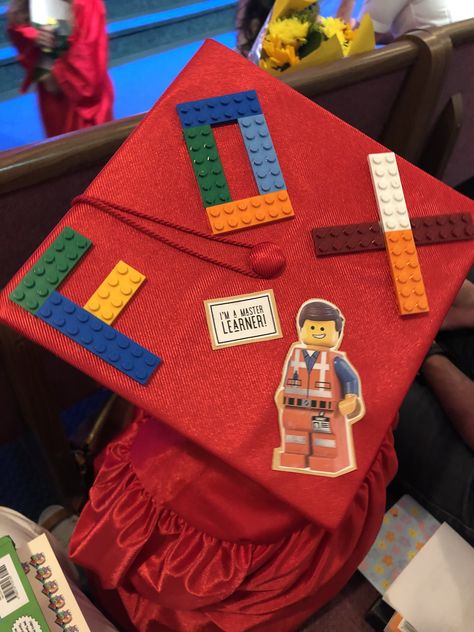 Lego Graduation Cap, Graduation Cap Preschool, Lego Graduation, Graduation Cap Diy, Lego Decorations, Cap Graduation, Diy Graduation Cap, Diy Graduation, Lego Diy