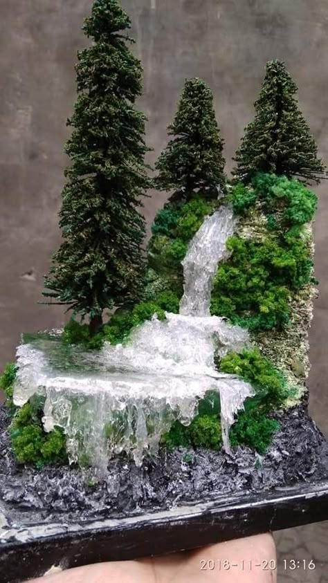 Waterfall Model Project, Diorama Nature, Waterfall Diorama, Christmas Tree Village Display, Diy Candyland, Diy Waterfall, Christmas Tree Village, Christmas Decorations Centerpiece, Diy Garden Fountains