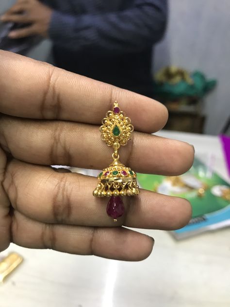 3 Grams Gold Earrings, Small Earrings Gold, Gold Earrings Indian, Simple Gold Earrings, Gold Jewels Design, Gold Earrings Models, Gold Earrings Wedding, Online Gold Jewellery, Gold Mangalsutra Designs