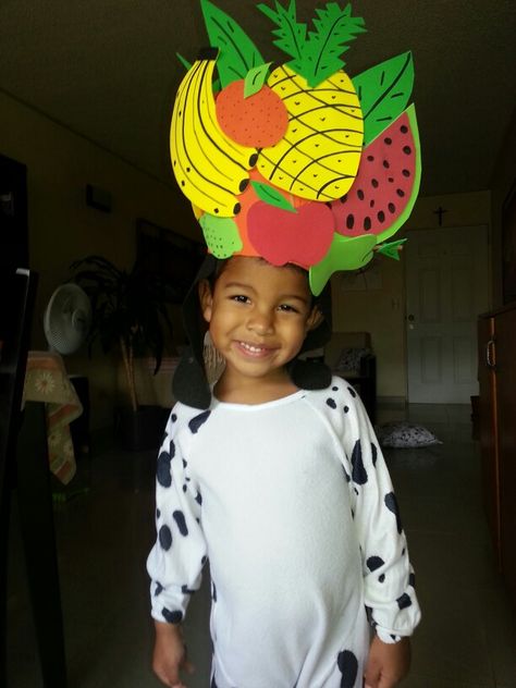 DIY fruit hat with foami♥♥♥ Headress Ideas Diy, Nutrition Month Costume, Headdress Ideas, Fruit Hat, Fruit Costumes, Fruit Diy, Christian Preschool, Theme Carnaval, Crazy Hat