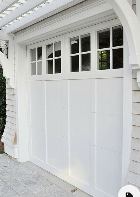 Garage Doors Traditional House, Classic Garage Doors, Modern Farmhouse Exterior Garage Doors, White Garage Doors With Windows, Colonial Garage Doors, Traditional Garage Doors, Garage Doors On White House, Beautiful Garage Doors, Clopay Garage Doors Gallery