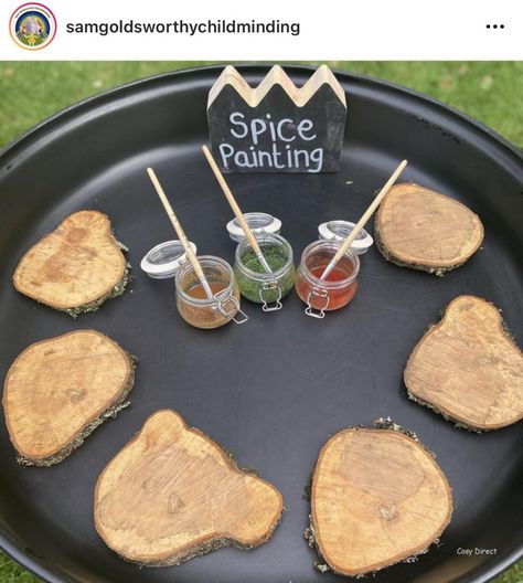 Tuff Tray Sensory Ideas, Tuff Tray Ideas School Age, Curiosity Room Ideas, Outdoors Eyfs Ideas, Curiosity Approach Tuff Tray, Nursery Eyfs Ideas, Natural Tuff Tray Ideas, Autumn Tuff Tray Ideas Preschool, Eyfs Art Activities Ideas