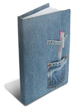 How to bind your own Hardback Book - nice tutorial and I love the one using the pocket and belt loop for a pen holder. Återvinna Jeans, Bookbinding Tutorial, Denim Crafts Diy, Fabric Book Covers, Repurposed Denim, Blue Jeans Crafts, Sew Ins, Jean Crafts, Denim Ideas