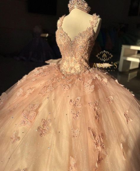 V Neck Quinceanera Dresses, Pink And Gold 15 Dresses Quinceanera, Beige Pink Quinceanera Dresses, Queincearra Dresses Pink, Rose Gold Sweet 15 Dress, Pink Quinceanera Dresses Princess, Sweet 16 Dresses Blush Pink, Quinceanera Bedroom Decorations, Peach Quinceanera Dress