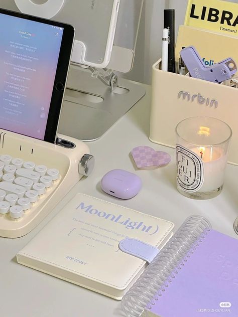 Purple Desk, Study Desk Decor, Cute Stationary School Supplies, Desk Layout, Purple Vibe, Lavender Aesthetic, Purple Rooms, Study Stationery, Study Room Decor