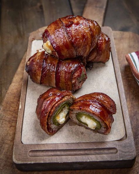 Bacon wrapped armadillo eggs recipe are like jalapeño poppers on steroids! Cheesy, smokey and porky! So much flavor in each bite. Armadillo Eggs Recipe, Candied Bacon Crackers, Smoked Pig Shots, Pig Shots, Pig Shot, Armadillo Eggs, Homemade Pasta Salad, Bacon Cracker, Sandwich Sides