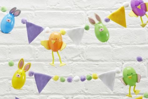 Fabulous Easter Craft Decorating Ideas (28) - family holiday.net/guide to family holidays on the internet Easter Treasure Hunt, Easter Bunting, Paper Projects Diy, Yarn Crafts For Kids, Halloween Table Decorations, Easy Easter Crafts, Easy Halloween Crafts, Halloween Crafts For Kids, Kids' Crafts