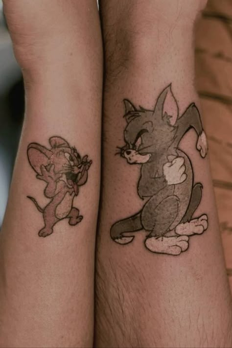 Tom And Jerry Couple Tattoo, Tattoo Designs Couples, Cool Tom And Jerry, Tom And Jerry Tattoo Ideas, Tom And Jerry Couple, Tom And Jerry Tattoo, Tattoo Ideas Matching, Sarah Tattoo, Scars Tattoo