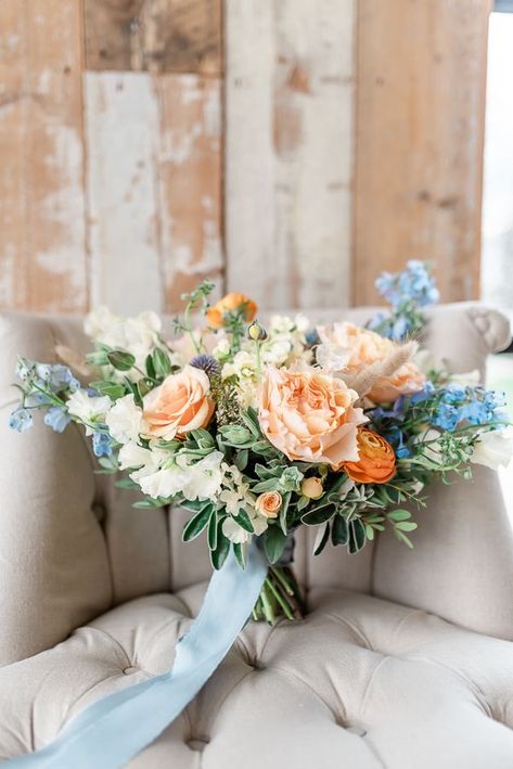 Orange And Blue Wedding, Blue And Orange Wedding, Apricot Wedding, Production Planning, Peach Bouquet, Ribbon Style, Boda Mexicana, Blue Wedding Flowers, English Wedding