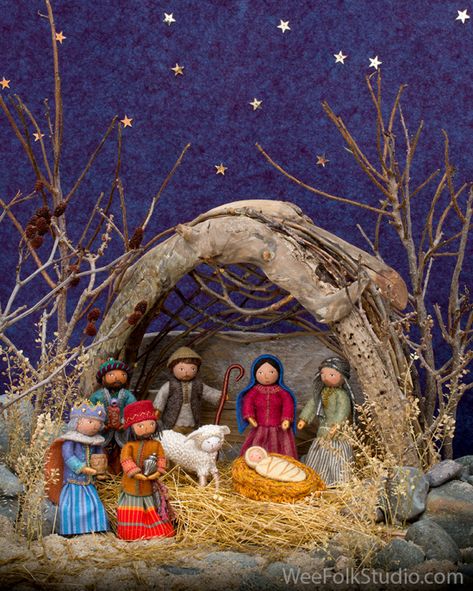 CrecheWM Wee Folk Studio, Christmas Crib Ideas, Nativity Scene Display, Salley Mavor, Wee Folk, Woodland Scene, Christmas Nativity Scene, Holy Night, Christmas Nativity