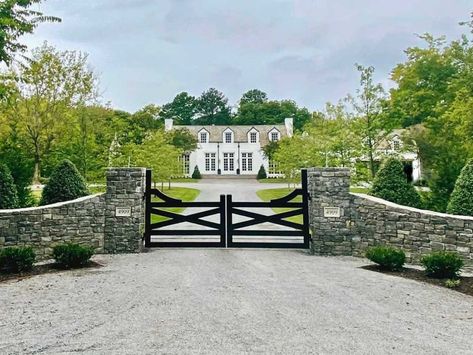 Farm Entrance Ideas Driveways, Farm Gates Entrance, Entrance Gates Driveway, Driveway Entrance Landscaping, Farm Entrance, Stone Driveway, Driveway Entrance, Farm Gate, Driveway Design