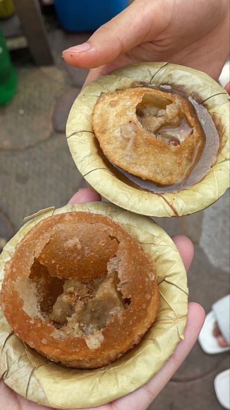 Phuchka Kolkata, Desi Food Photography, Desi Food Snapchat, Variety Food, Eating Food Funny, Food Captions, Pani Puri, Foodie Instagram, Indian Cooking Recipes