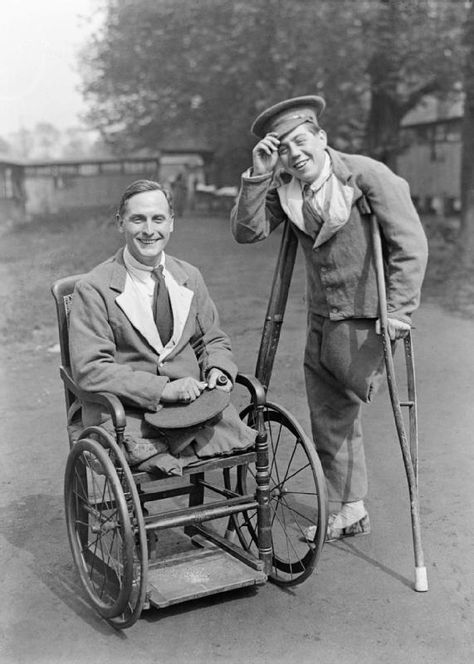 Two UK cheery amputees of WW1 smile for the camera. Posed photos like this populated many publications in the immediate postwar years to underline the government's supposed rehabilitation efforts. One fact that remained little mentioned though was that those who survived their wounds did not receive any pension, save very limited "special" cases. Wheel Chair, Medical Services, General Hospital, Dieselpunk, Military History, World History, Wheelchair, Vintage Photography, First World