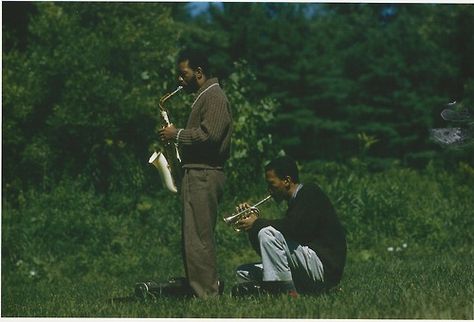 Ornette Coleman and Don Cherry in 1959. Spring Aesthetic Playlist Cover, Soulful Playlist Cover, Black Soul Music Aesthetic, Jazz Instruments Aesthetic, Neo Soul Playlist Cover, Soul Music Playlist Cover, Jazz Playlist Covers Aesthetic, Black 60s Aesthetic, Soul Playlist Cover