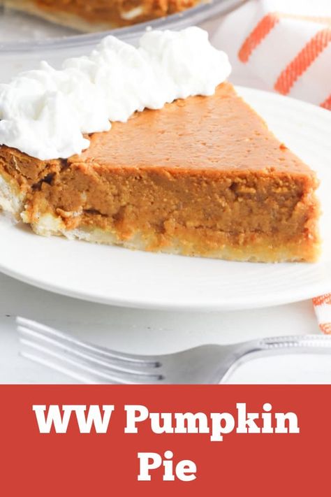 Weight Watchers Pumpkin Pie Crustless, Ww Pumpkin Pie Weight Watcher Recipes, Ww Thanksgiving Recipes, Ww Pumpkin Pie Recipe, Ww Desserts Easy, Ww Pie, Ww Pies, Weight Watchers Pumpkin Pie, Crustless Pumpkin Pie Cupcakes