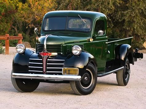 Old Dodge Trucks, Dodge Pickup, Vintage Pickup Trucks, Old Pickup, Antique Trucks, Old Pickup Trucks, Classic Pickup Trucks, Dodge Trucks, Chevy Truck