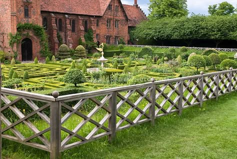 Knot & Herb Garde, Hatfield House England | Plant & Flower Stock Photography: GardenPhotos.com Flower Bed Along Fence, Gravel Courtyard, Lattice Garden, House England, Hatfield House, Lattice Fence, Flower Stock, Lan Can, Fence Landscaping