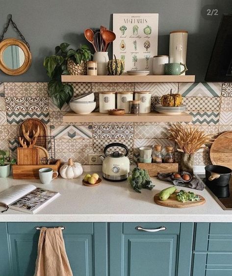 Cozy Kitchen, Boho Kitchen, Kitchen Wallpaper, Farmhouse Kitchen Decor, Eclectic Home, Girls Room Decor, Decoration Design, Home Decor Kitchen, Decor Kitchen