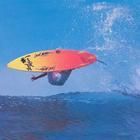 @oldschool80ssurfmags on Instagram: "Happy Friday people!! It's Friday quiz time, and a fun one today. You can assume this fella is sponsored by at least one company, but not much else to work with....so who da guy?? Photo: Dave Bjorn #surfing #surfboard #surfer #surf #80s #80ssurf #80sstyle #80sfashion #80smovies #80smusic #friday #quiz #80sparty #gosurf #whodat" Retro Surf Photography, 80s Surf Aesthetic, 90s Surfer Aesthetic, Pipeline Surf, Summer 80s, Surfer Aesthetic, 90s Surf, Guy Photo, 90s Sport