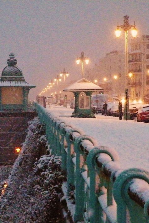 Brighton Snowy City, Brighton England, Lamp Posts, Snowy Night, Brighton Uk, Brighton And Hove, England And Scotland, Winter Beauty, Foto Art