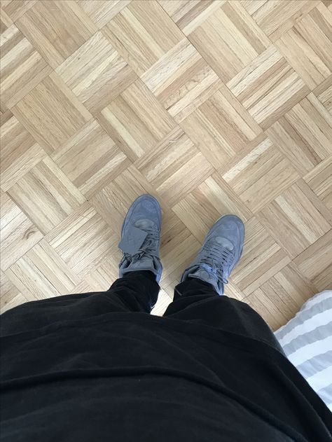 Kaws Jordan 4 Jordan 4 Kaws Outfit, Jordan 4 Outfit, Lil Tay, Manga Pfps, Gangsta Style, Shoes Air, Shoe Game, Manchester City, Keds