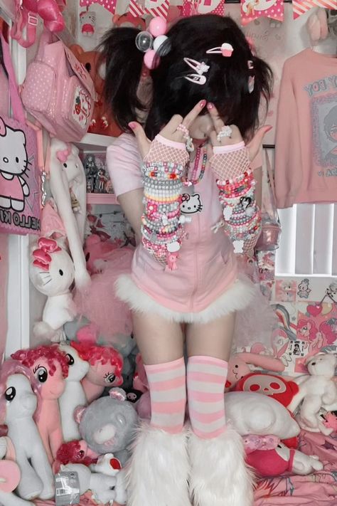 Cutecore Outfit Ideas, Yami Kawaii Fashion, Cutecore Clothes, Kawaii Kei, Cute Kawaii Outfits, Kawaii Outfit Ideas, Silly Clothes, Kawaii Outfit, Hat Aesthetic