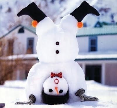 Upside Down Snowman is fun to make with family and friends! Snowman Photos, Snowmen Pictures, Funny Snowman, Snow Sculptures, I Love Snow, Make A Snowman, Snow Much Fun, Snow Art, Snow Fun