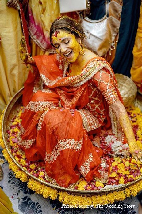 Ankita Lokhande Haldi Ceremony, Latest Haldi Outfits For Bride, Orange Saree For Haldi, Haldi Suit Design For Bride, Yellow Sharara For Haldi For Bride, Colorful Haldi Outfit For Bride, Orange Outfits For Haldi, Haldi Saree Indian Bridal Yellow, Orange Dress For Haldi