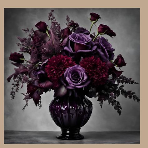 Gothic Bouquet Of Flowers, Dark Fall Bouquet, Flower Bouquet Dark, Halloween Flower Arrangements, Halloween Floral Arrangements, Gothic Love, Orchid Flower Arrangements, Floral Halloween, Large Roses