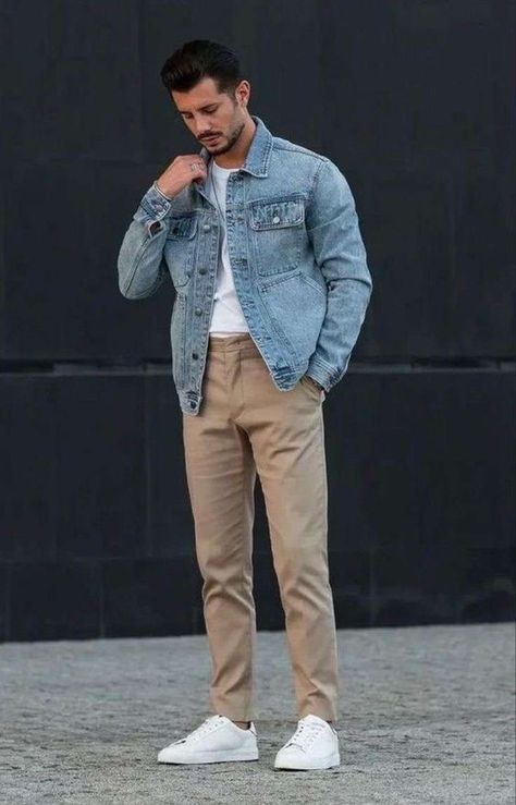 Early Spring 2024 Outfits for Men: Casual to Classy Trends Sobrecamisa Hombre Outfit, Outfit Pantalon Beige Hombre, Outfit Pantalon Beige, Spring Outfits For Men, Beige Jeans Outfit, Denim Jacket Styling, Men's Summer Outfits, Mens Clothing Trends, Mens Smart Casual Outfits