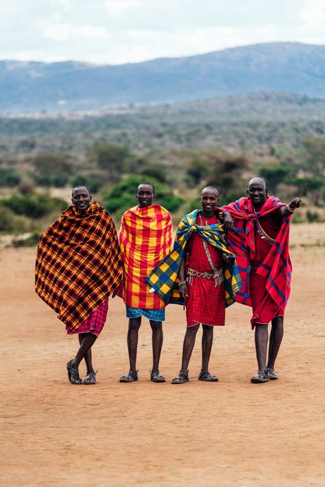 Kin Kenya: Safari at Cottars 1920s — Everyday Pursuits African Culture Aesthetic, Kenya People, Safari In Kenya, Vintage Kenya, Africa Tribes, Kenya Fashion, Kenya Safari Masai Mara, Maasai People, Old Kenyan Photos