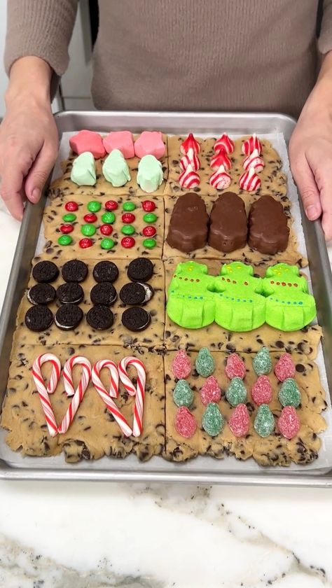 Easy holiday cookie trick | sheet pan, cookie, holiday | Easy holiday cookie trick I make sheet pan cookies with a holiday twist. | By Justine Kameron Sheet Pan Cookies, Justine Kameron, Cookie Holiday, Easy Holiday Cookies, Pan Cookies, Yummy Deserts, Christmas Sweets, Holiday Cookie, Simple Holidays