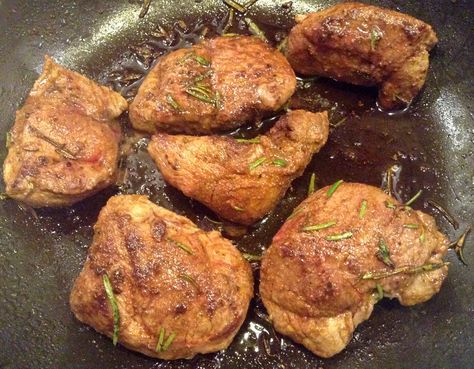 Lamb Medallions Recipes, Fast Food Pasta, Lamb Chop Recipes, Around The World Food, Cookery Books, Food Science, Lamb Chops, Dessert Dishes, Lamb Recipes