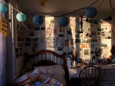 Space Core Room, Blue Bedroom Walls Aesthetic, Childish Bedroom, Blue Wall Bedroom Aesthetic, Cozy Blue Bedroom, Star Room, Uni Room, Room Goals, Pretty Room