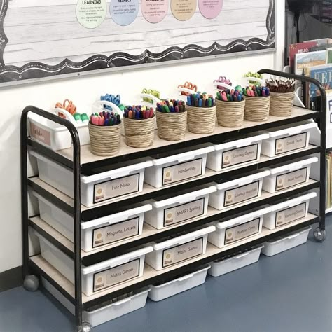 Classroom Bin Organization, Organizing Classroom Ideas, Finished Work Bin Classroom Organization, Class Set Up Classroom Layout, Classroom Stationary Organisation, Storage Ideas For Classrooms, Classroom Teacher Organization, Stem Classroom Organization, Classroom Manipulative Storage