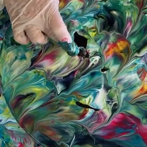 Acrylic art by Gilly Kube - Tripple Dipping In ALUMINIUM Foil: 3 Art Pieces In One! Dip Paint, Acrylic Painting Lessons, Aluminium Foil, Acrylic Pouring Art, Painting Rocks, Pouring Painting, Bead Embroidery Jewelry, Pouring Art, Painting Lessons