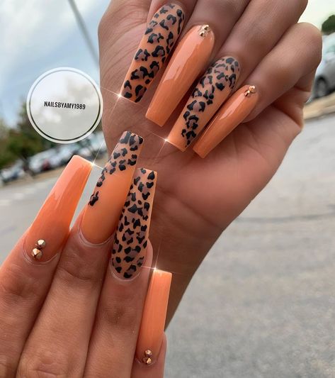 Cheetah print #nailart #jellynails #nailsofinstagram #nails #nailpro #nailmagazi... - Women Trends Nails With Orange, Nails Cheetah, Cheetah Print Nails, Nails Acrylic Square, Brown Nails Design, Brown Nail, Nails Brown, Cheetah Nails, Costume Noir