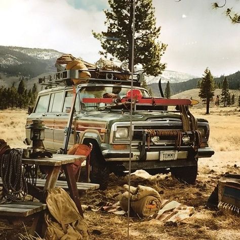 Afternoon Drive, Low Riding, Jeep Camping, Vintage Jeep, Grand Wagoneer, Old Jeep, Cool Jeeps, Jeep Wagoneer, Terrain Vehicle