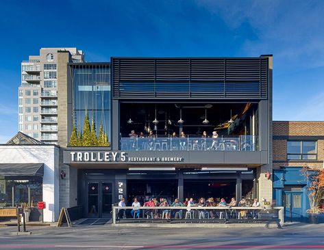 Restaurant Exterior Design, Brewery Design, Restaurant Exterior, Plans Architecture, Restaurant Architecture, Modern Restaurant, Street Life, Light Well, Coffee Shop Design