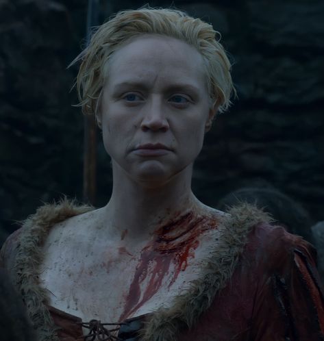 Game of Thrones Tormund And Brienne, Game Of Thrones Brienne, Medieval Shows, Fake Wounds, Game Of Throne, Game Of Thrones Facts, Brienne Of Tarth, Game Of Thrones 3, Getting Over Her