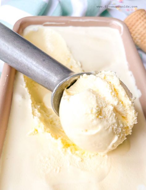 Gluten Free Ice Cream Recipes, Marshmallow Ice Cream Recipe, No Churn Vanilla Ice Cream, Marshmallow Ice Cream, Honey Ice Cream, Gluten Free Ice Cream, Easy Ice Cream Recipe, Ice Cream Mixture, Homemade Vanilla Ice Cream