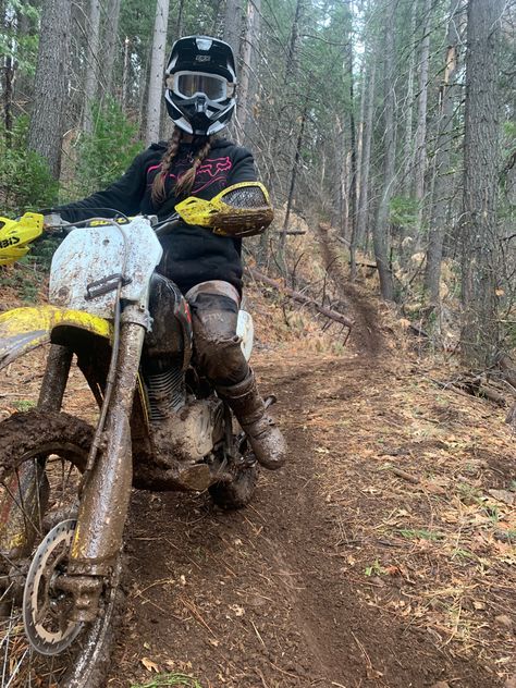 Girls On Dirtbikes, Girl Dirtbike, Dirtbike Aesthetic, Abbey Aesthetic, Like Us Series, Dirt Bike Riding, Suzuki Dirt Bikes, Gross Things, Dirt Bike Helmets